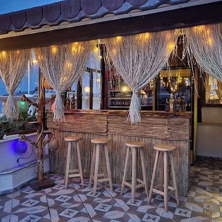 Soezer Otel Ayvalı Zewnętrze zdjęcie